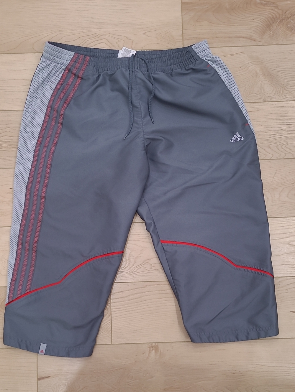 2004 Vintage Adidas 3/4 Capri Track Pants